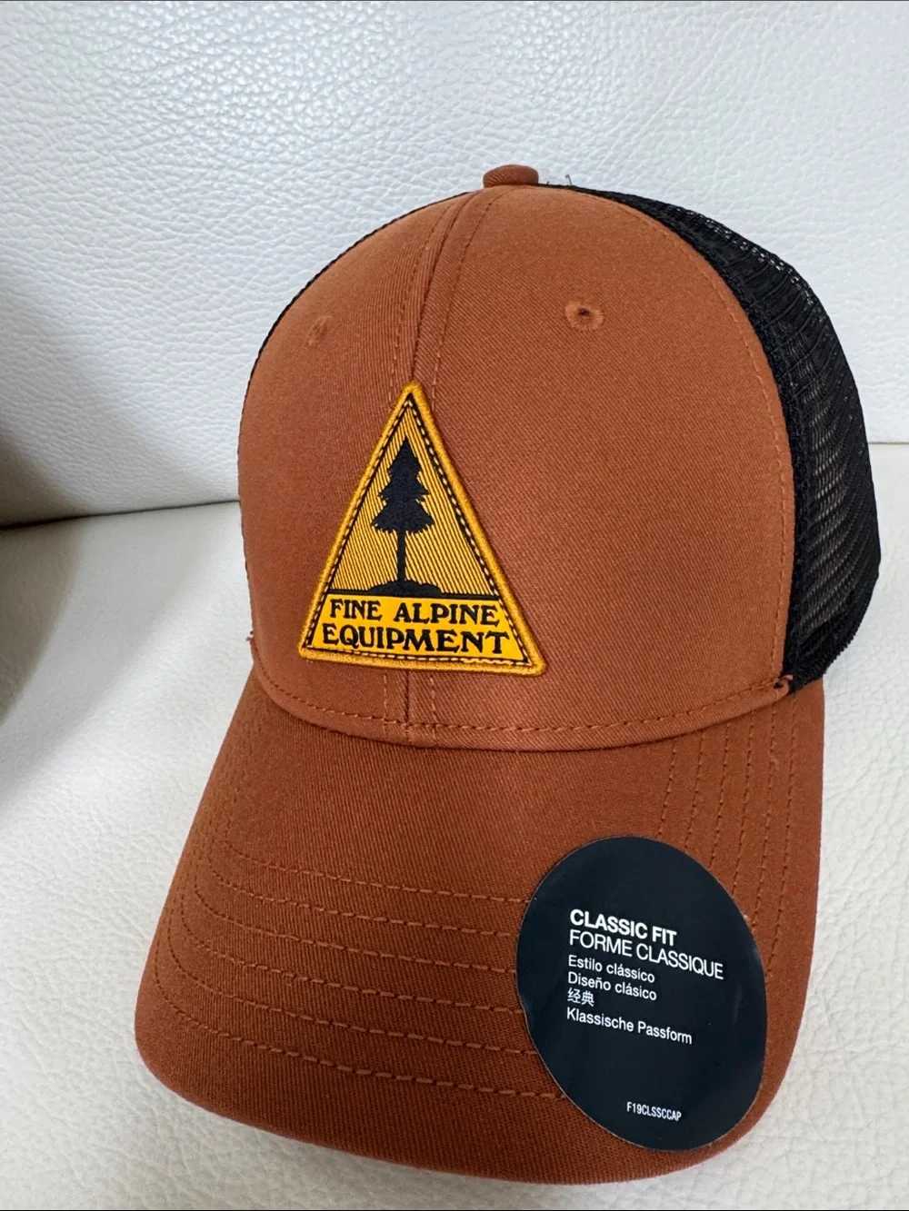 The North Face GRAPHIC MUDDER TRUCKER (BNWT)
